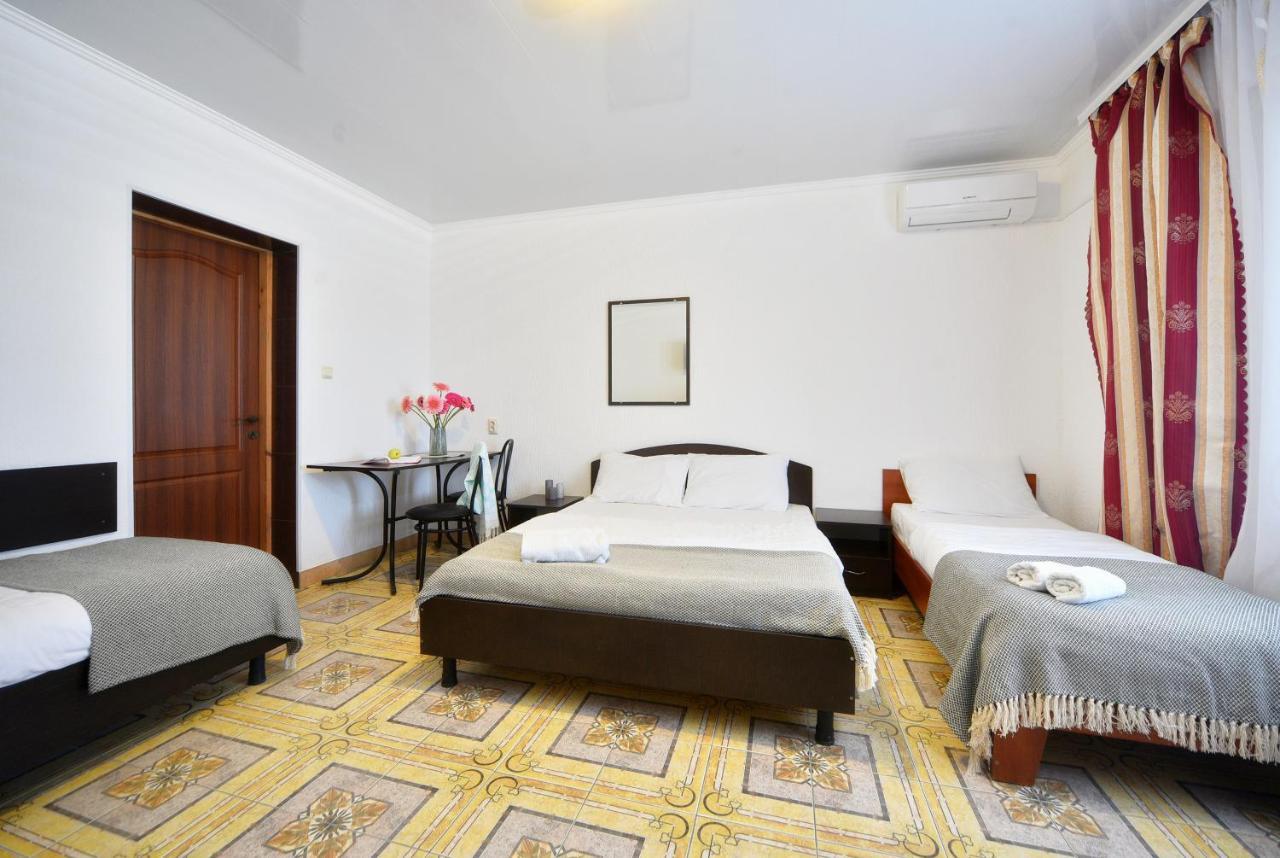 Reeff Sea View Отель Курортное