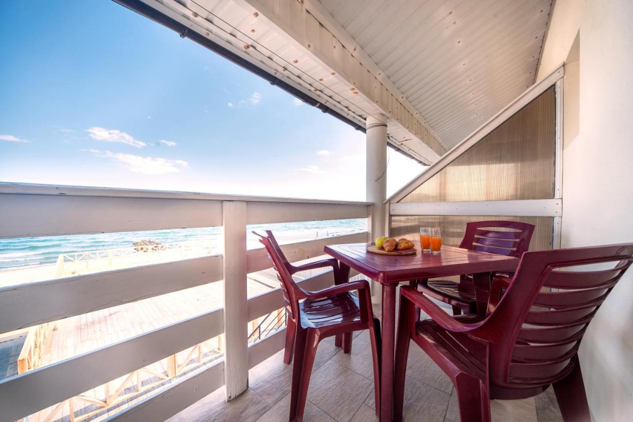 Отель Reeff Sea View